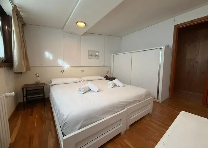 Hostdomus - Slope Side Apartment Sestriere